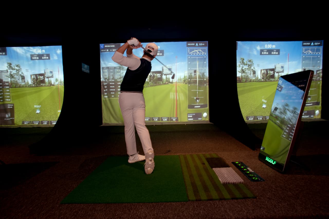 Enjoy Golfing With Your Friends